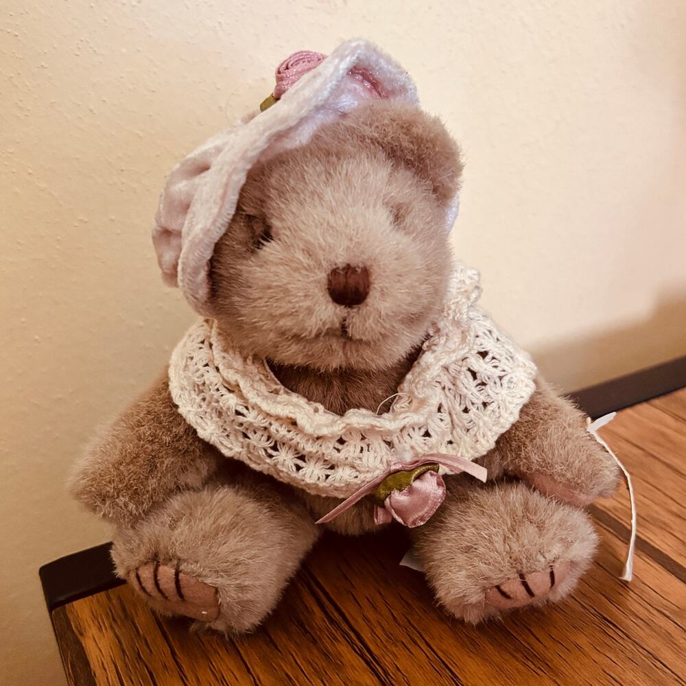 Sachet Baby Teddy Bear Plush Russ Moments & Memories 1990s Victorian Crochet